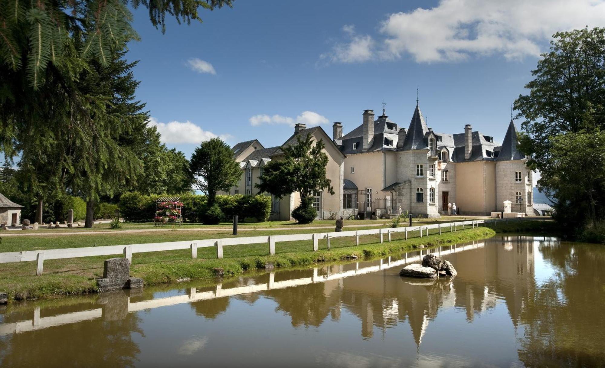 Le Chateau D'Orfeuillette La Garde  Exterior photo